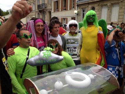 raeliens participants au marathon du medoc 