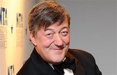 Stephen Fry est Guide Honoraire raélien