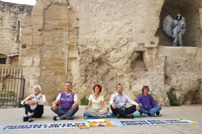 Une Minute Pour la Paix Méditer Pour la Paix, Paix, Avignon