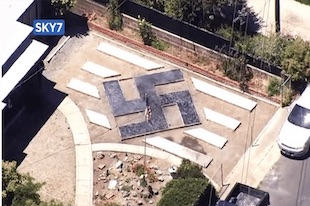 affichage de swastikas