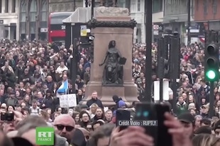 Londres manifestants contre les restrictions sanitaires