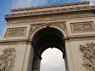 Méditation pour la Paix à l'arc de triomphe