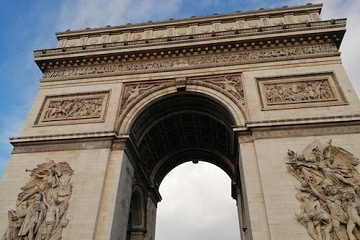 Méditation pour la Paix à l'arc de triomphe