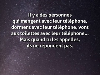 Ils mangent et dorment avec leur téléphone portable